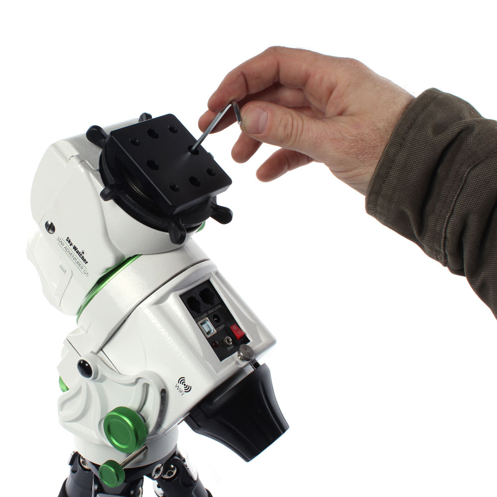 Secure the saddle plate adapter